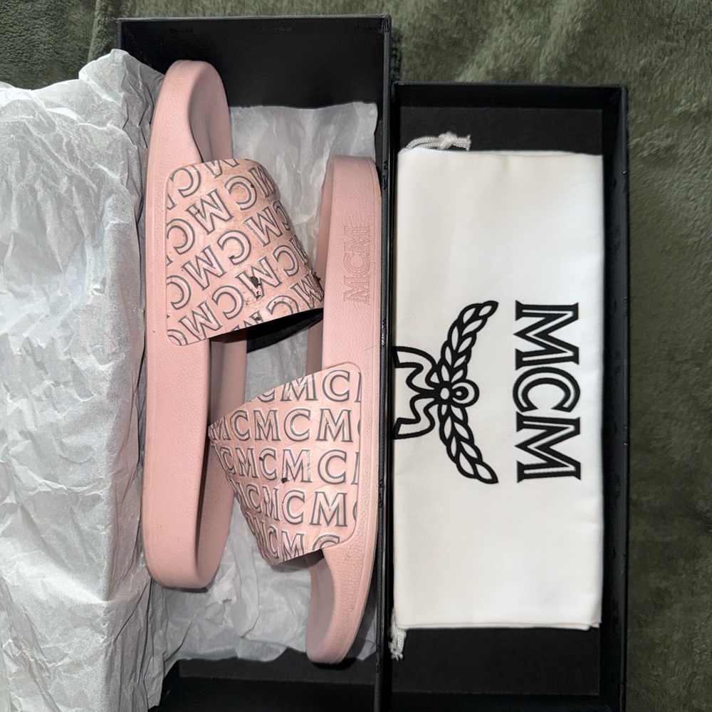 MCM Gray Logo Box